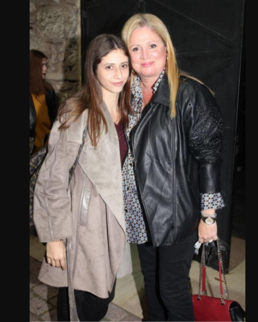 Η γυναίκα και η κόρη του Δημήτρη Οικονόμου