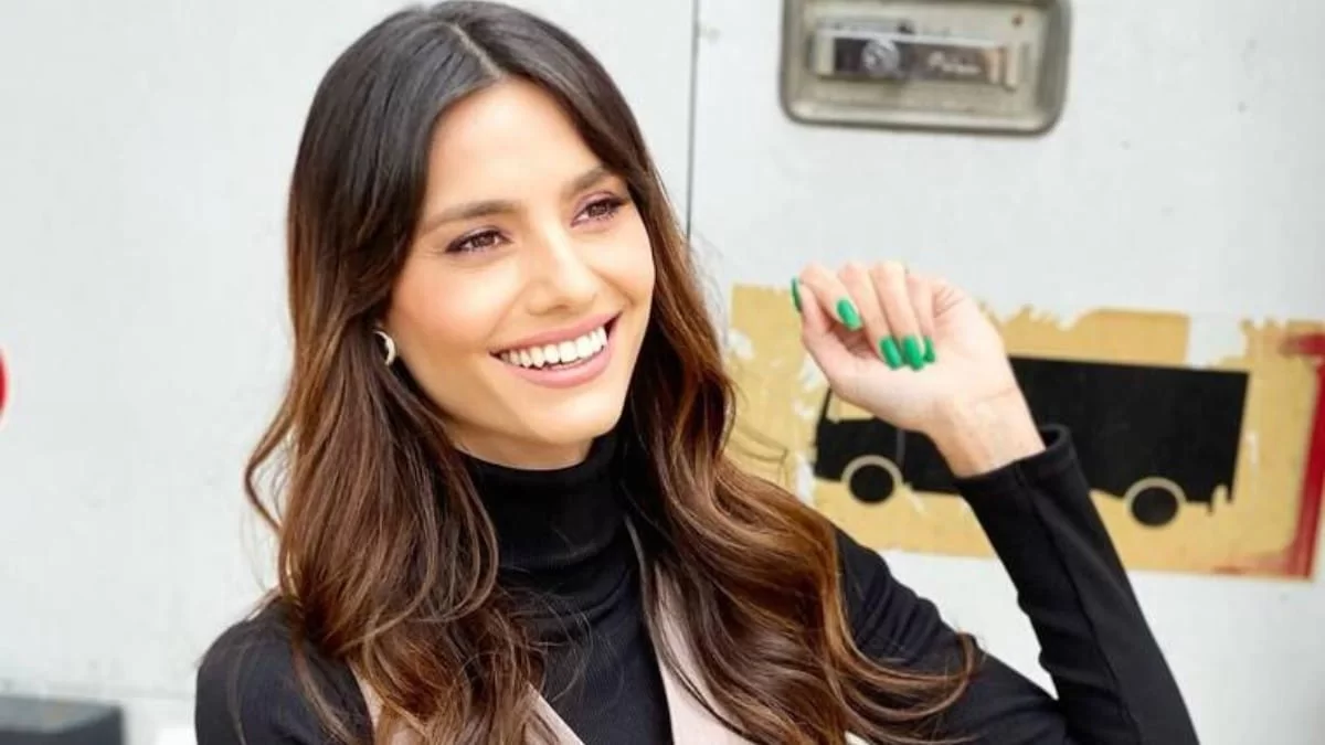 Έχει ένα δωμάτιο μόνο παπούτσια - Το μοντέρνο και νεανικό σπίτι της Ηλιάνας Παπαγεωργίου