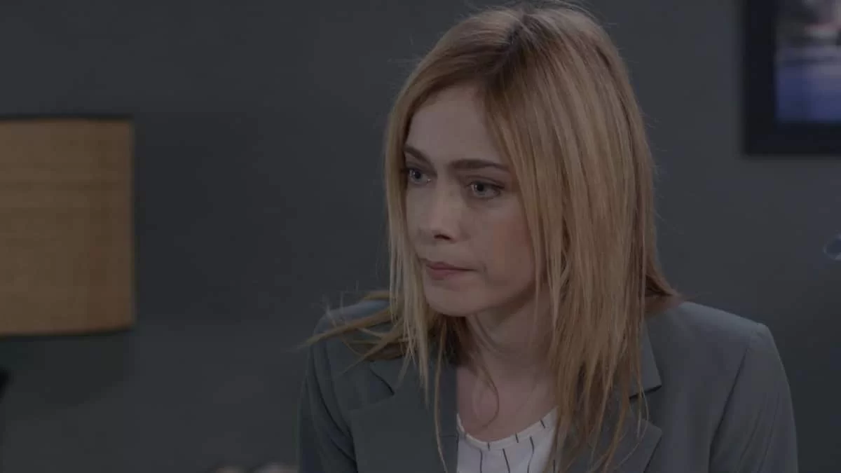 Ήλιος: Η Αθηνά ζητάει να συναντήσει τον Μάνο έχοντας καταστρώσει στο μυαλό της ένα σχέδιο