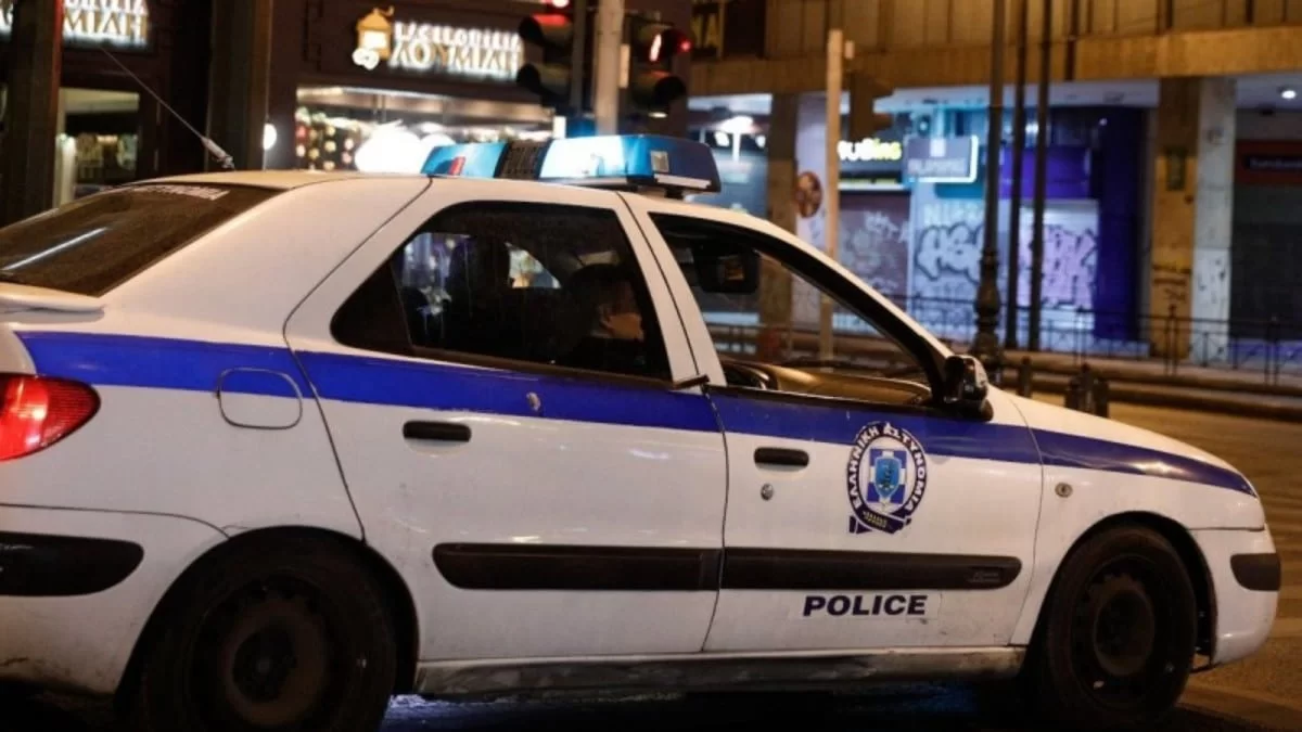 Κηφισιά: Οικιακή βοηθός φωτογράφιζε γυμνά τα παιδιά που πρόσεχε