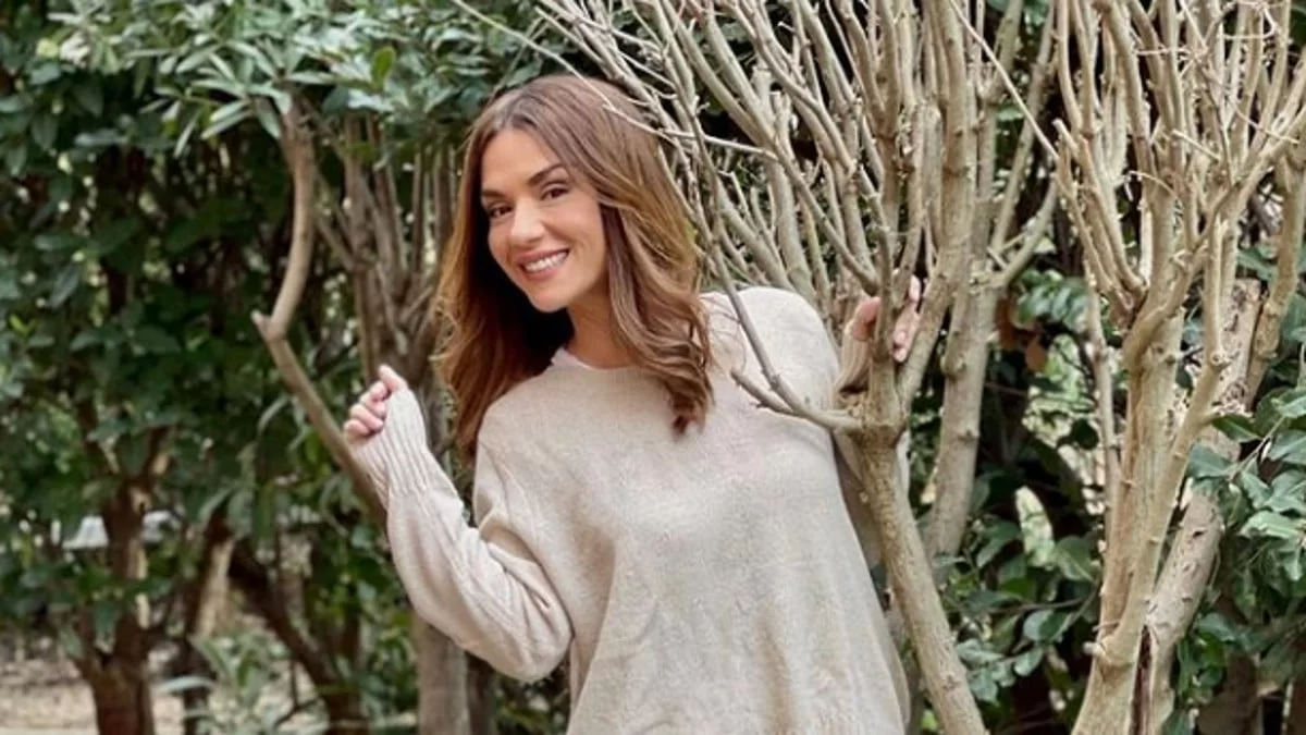 Βάσω Λασκαράκη: Το ρούχο που επέλεξε να φορέσει τρολάροντας τον καιρό