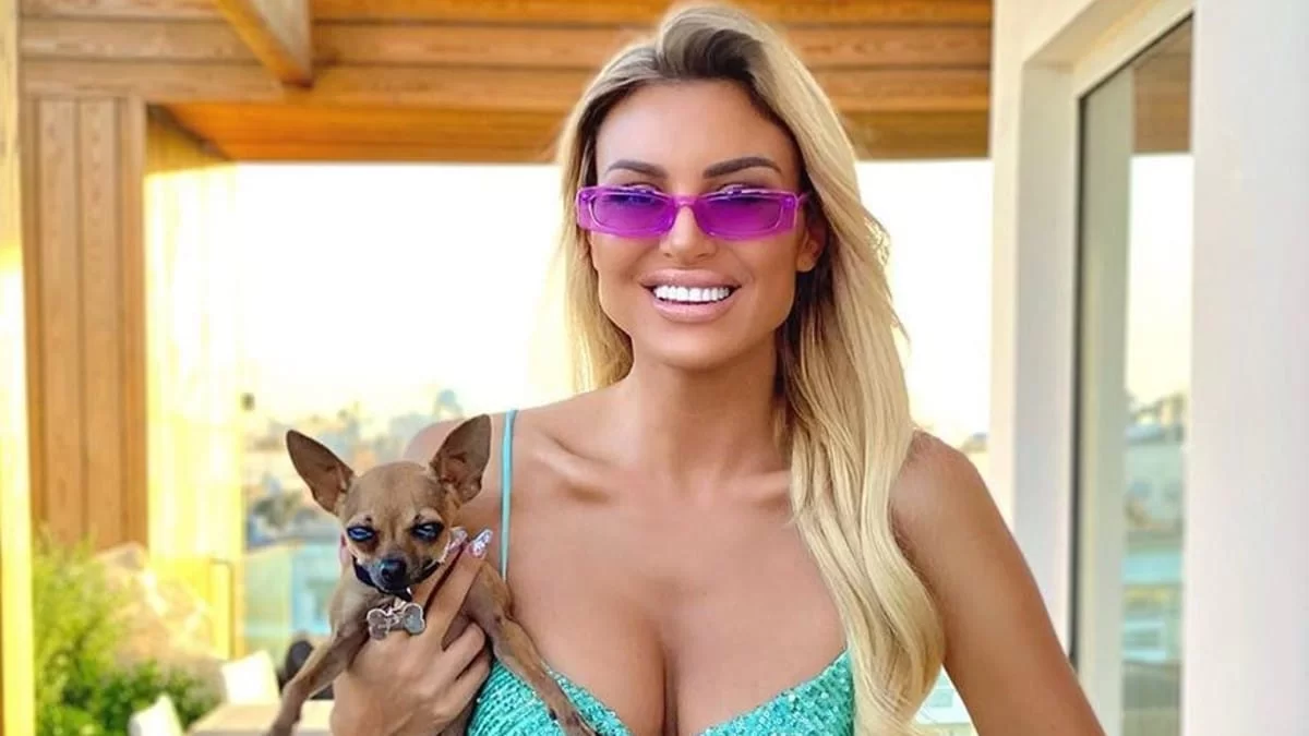 Στην Τρίπολη για το τριήμερο η Αλεξάνδρα Παναγιώταρου - Φωτογραφίες από το πατρικό της