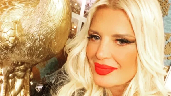 Με μίνι μαύρο φόρεμα - Η φωτογραφία της Μαρίνας Πατούλη που "μοίρασε εγκεφαλικά"