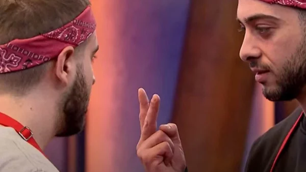 MasterChef 6: Η απρόσμενη κίνηση του Μάριου έφερε τα πάνω κάτω στις δυο ομάδες