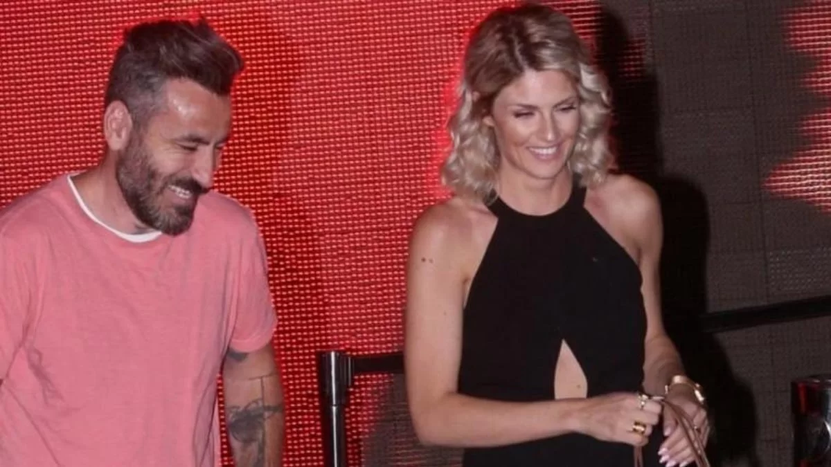 Γιώργος Μαυρίδης: Ποζάρει με την σύντροφό του και τον γιο της με φόντο τον Παρθενώνα - Το τρυφερό μήνυμα