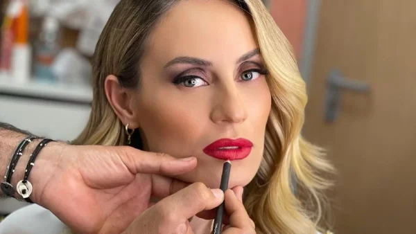 «Προκάλεσε πόνο και θάνατο στο σπλάχνο της...» - "Γροθιά" στο στομάχι η ανάρτηση της Μελέτη για την Πάτρα