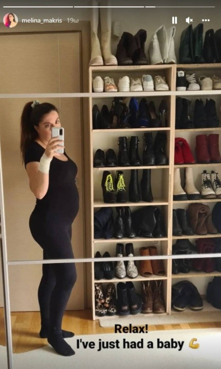 Η νέα ολόσωμη φωτογραφία της Μελίνας Μακρή 1,5 μήνα μετά τον τοκετό