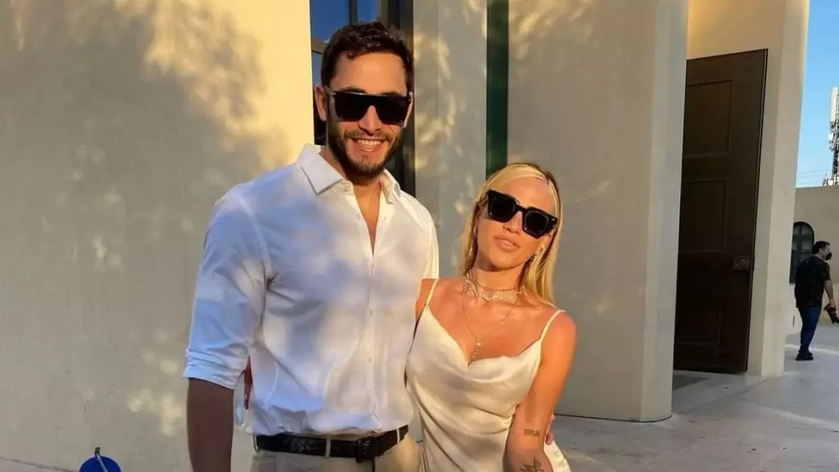 Πρόβα νυφικού για την Κόνι Μεταξά: Είναι έτοιμη για τον παραμυθένιο γάμο της στα Χανιά