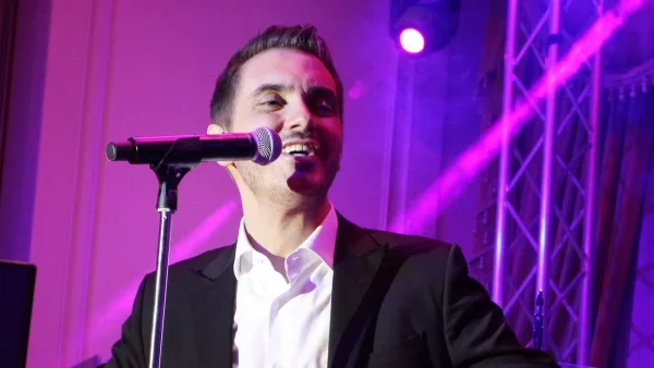 Ευχάριστα νέα για τον Μιχάλη Χατζηγιάννη - Το επισημοποίησε με μια ανάρτηση