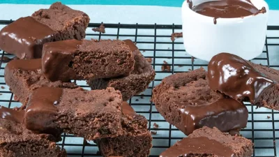 Λιώνουν στο στόμα - Λαχταριστά σοκολατένια μπισκότα με μόνο 6 υλικά