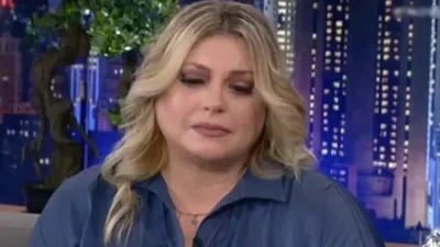 ''Λύγισε'' στον αέρα του The 2night show η Νάνσυ Νικολαΐδου- «Βρίσκομαι στον δρόμο με δυο παιδιά..»
