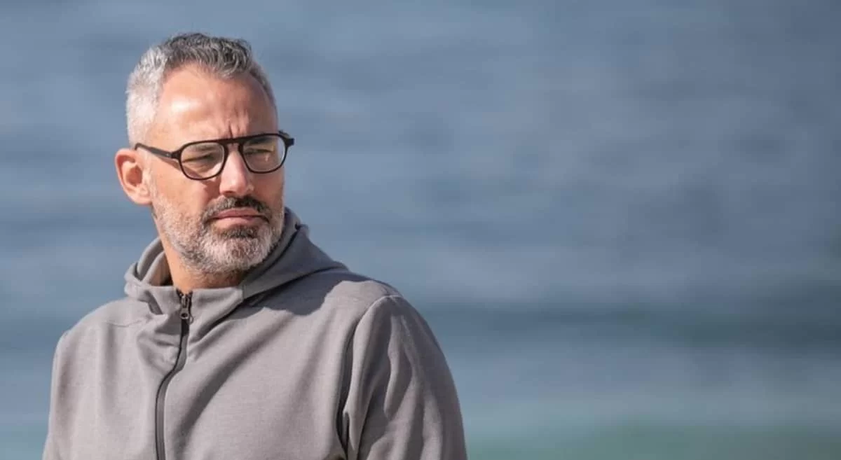 «Δεν ξέρω τι σημαίνει άντρας παλιάς κοπής»: Η ανάρτηση γροθιά στην πατριαρχία από τον Νίκο Συρίγο