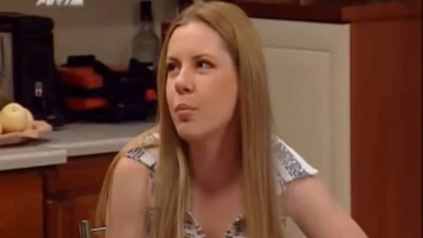 Σήμερα έχει τη δική της οικογένεια - Αγνώριστη η «Ντίνα» από το Άκρως Οικογενειακόν