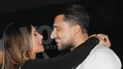 Σάκης Κατσούλης - Μαριαλένα Ρουμελιώτη: Τα έσπασαν σε νυχτερινό μαγαζί - Τα καυτά φιλιά μπροστά στις κάμερες