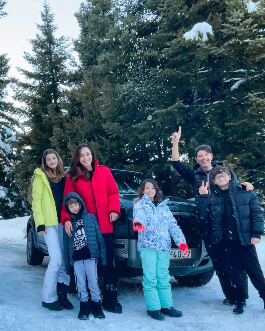 Σάκης Ρουβάς Κάτια Ζυγούλη αυτοκίνητο