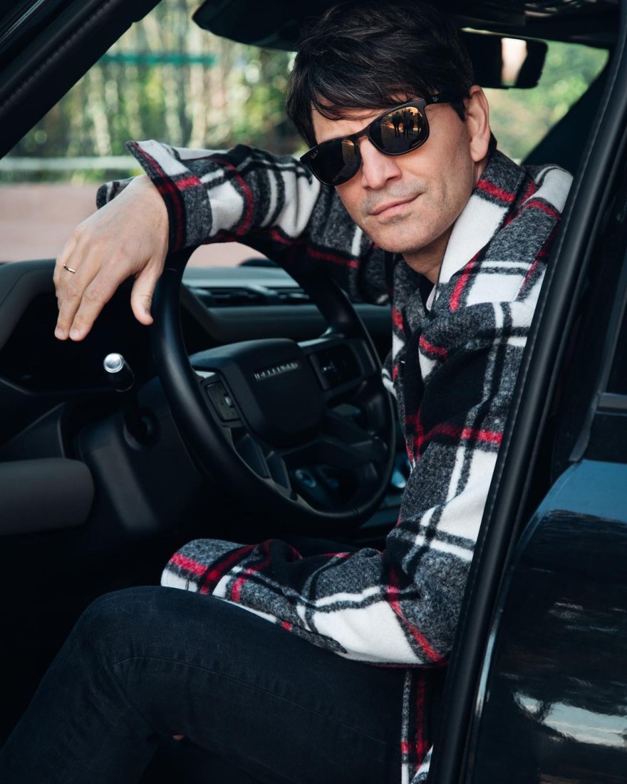 Σάκης Ρουβάς αυτοκίνητο