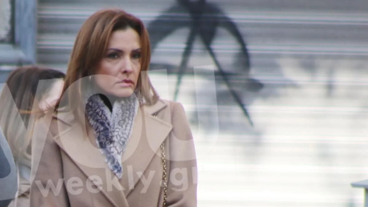 Μαρία Σαράφογλου: Σε μια σπάνια βόλτα στο κέντρο με τον μονάκριβο γιο της