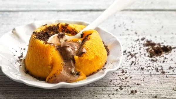 Θέλεις μόλις 10 λεπτά - Το απίστευτο σουφλέ πορτοκάλι της Αργυρώς Μπαρμπαρίγου