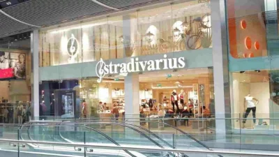 Αυτή είναι η must have ριμπ ζακέτα από τα Stradivarius - Βγαίνει σε 4 χρώματα