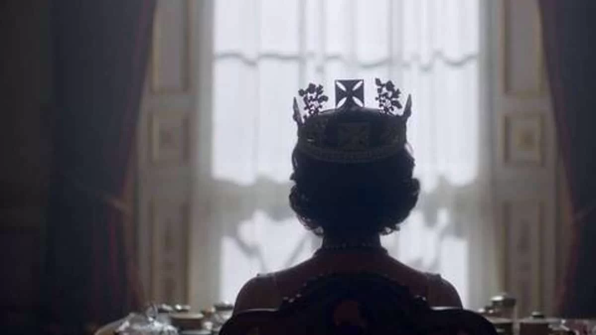 Κλοπή στα πλατό του The Crown - Άρπαξαν αντικέιμενα του παππού της Βασίλισσας Ελισάβετ