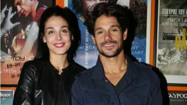 Έχει λευκό καναπέ και πράσινους τοίχους - Το μοντέρνο σπίτι της Ιωάννας Τριανταφυλλίδου και του Πάνου Βλάχου