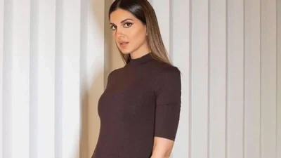 Σταματίνα Τσιμτσιλή: Ο τεράστιος και χνουδωτός σκύλος που την περίμενε στο καμαρίνι της - Το βίντεο που ''έριξε'' το Ιnstagram