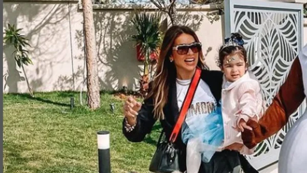 «Μου φαίνεται σαν χτες που ακόμα...» - Η τρυφερή ανάρτηση της Ελένης Χατζίδου για την κορούλα της