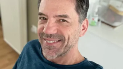 «Είμαι σε σχέση εδώ και τέσσερα περίπου χρόνια» - Ο Θάνος Καλλίρης αποκαλύπτει για τη σύντροφό του