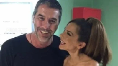 «Με το κορίτσι μου...» - Η πρώτη φωτογραφία της Δέσποινας Βανδή με την αδερφή του Μπισμπίκη