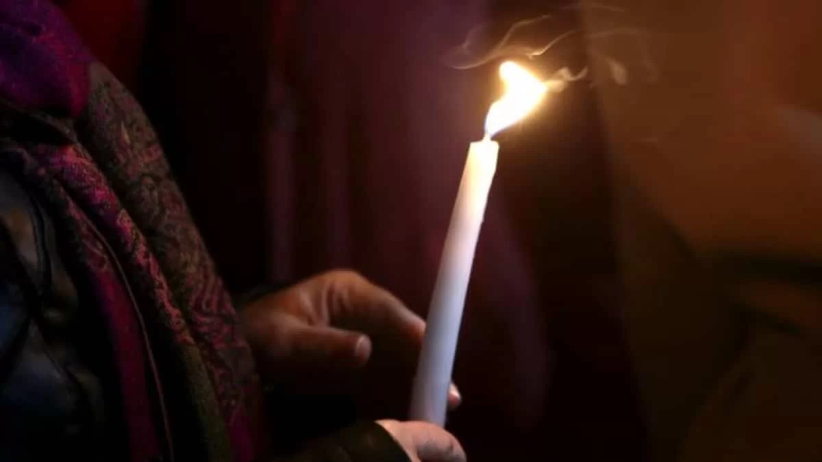 Πάσχα: Πότε θα φτάσει το Άγιο Φως σε όλα τα σημεία της χώρας