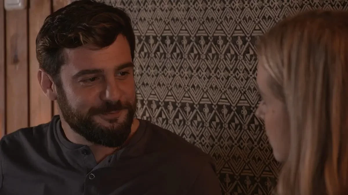 Τρία Μίλια: Η ερωτική χημεία της Φωτεινής και του Ευθύμη θα απογοητεύσει τη Λίζα