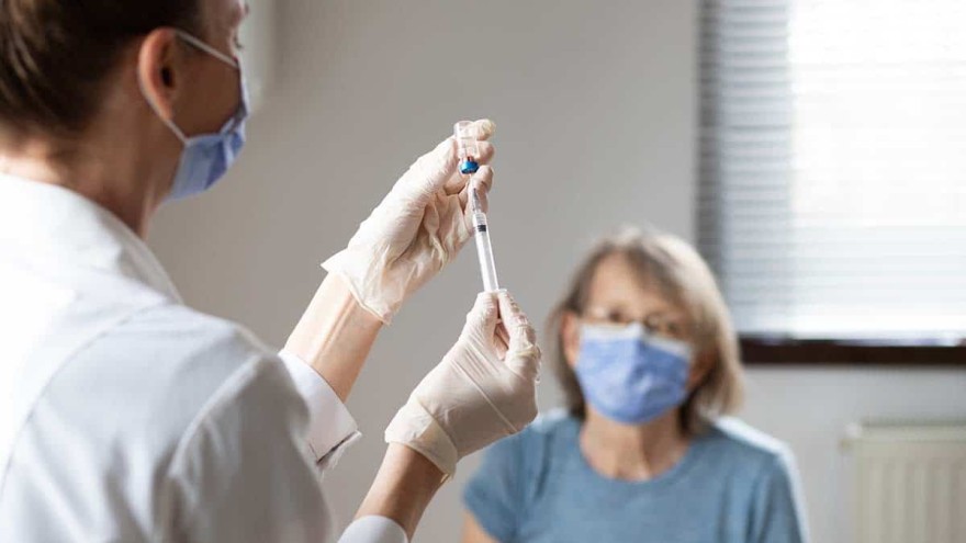 4η δόση εμβολίου για τον κορωνοϊό