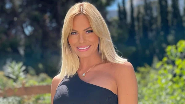 Μοιάζουν μόνο στα μάτια και... - Η πρώτη φωτογραφία της Ιωάννας Μαλέσκου με την αδερφή της