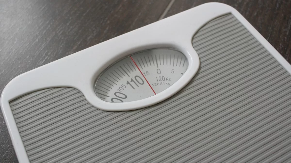 Για να ξεφουσκώσει η κοιλίτσα σου και να χάσεις κιλά: Σπιτικό ρόφημα με μέλι, κανέλα και...