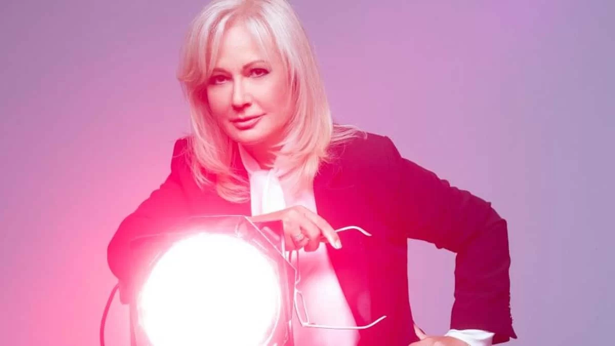 Προκαλεί ανατριχίλα - Το νέο συγκλονιστικό trailer της Αγγελικής Νικολούλη για το Φως στο Τούνελ (8/4)