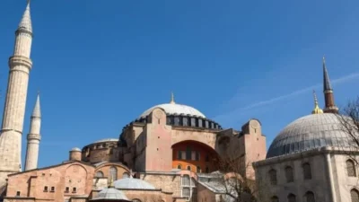 Κυριάκος Μητσοτάκης: Παρέμβαση του πρωθυπουργού για τον βανδαλισμό της Αγίας Σοφίας