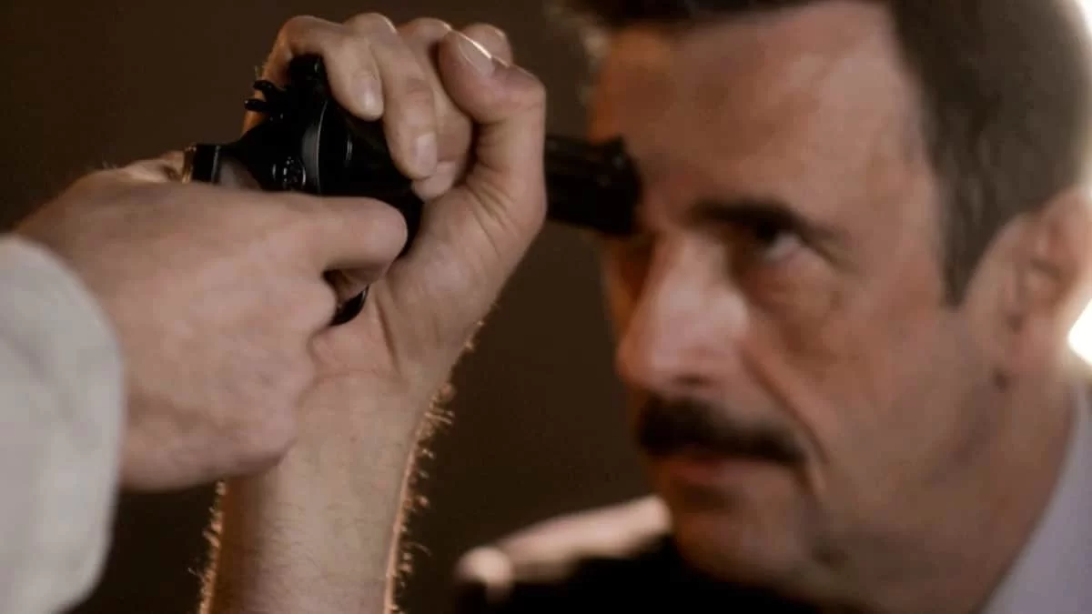 Άγριες Μέλισσες: «Αυτοί βάζουν τη σκληρότητα και εγώ...» - Ο Λεωνίδας Κακούρης αποκαλύπτει για τη σειρά