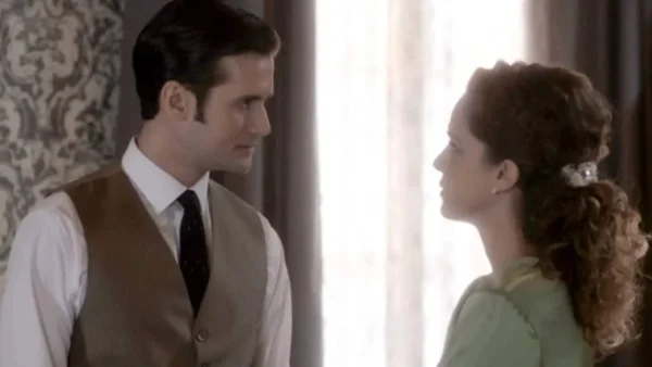 Άγριες Μέλισσες: «Είστε η ντροπή των διαζυγίων» - Η ερωτική σκηνή που έβαλε φωτιά στο Twitter