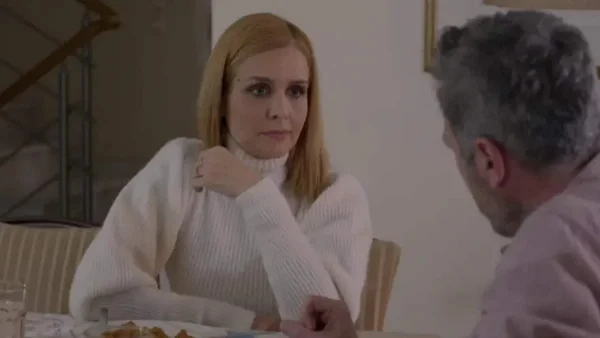 Άσε μας ρε μαμά: Η Αλίκη αρχίζει να ''παίζει'' με έναν  κινέζο επιχειρηματία - Η Έλλη βάζει μπρος μια μεγάλη έρευνα