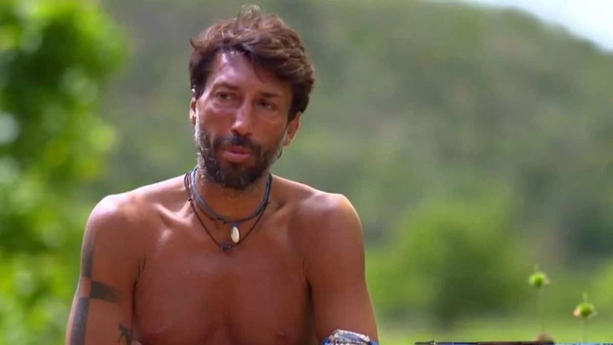 Survivor 5: «Θα τον διώξουμε σύντομα, με ενοχλεί η φάτσα του!» - Οι απίστευτες δηλώσεις του Εμμανουήλ