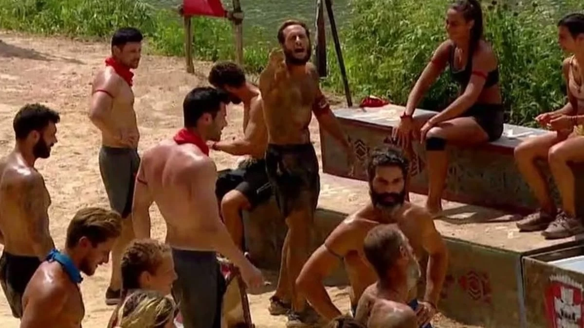 Survivor 5: «Με κλώτσαγες ρε..» - Απίστευτος καυγάς Τάκη και Κατσαούνη