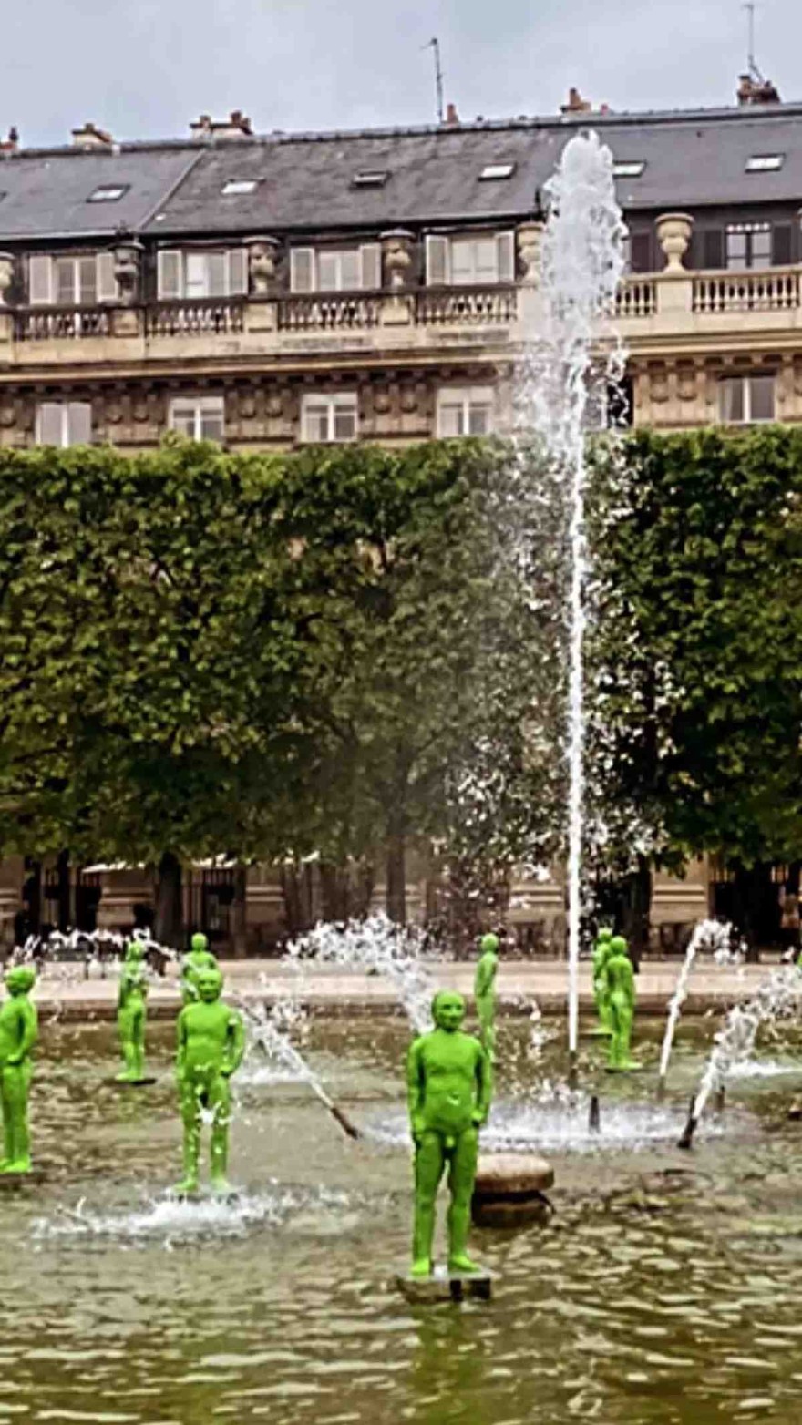 Διακοπές στο Παρίσι για την Κατερίνα Καραβάτου