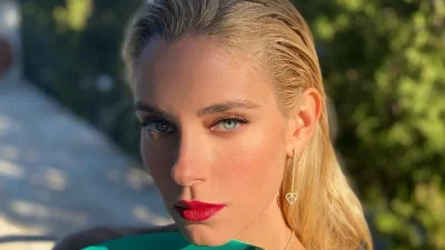 Με θεϊκό σύνολο 233 ευρώ η Δούκισσα Νομικού - Ειδικά το blazer είναι τέλειο