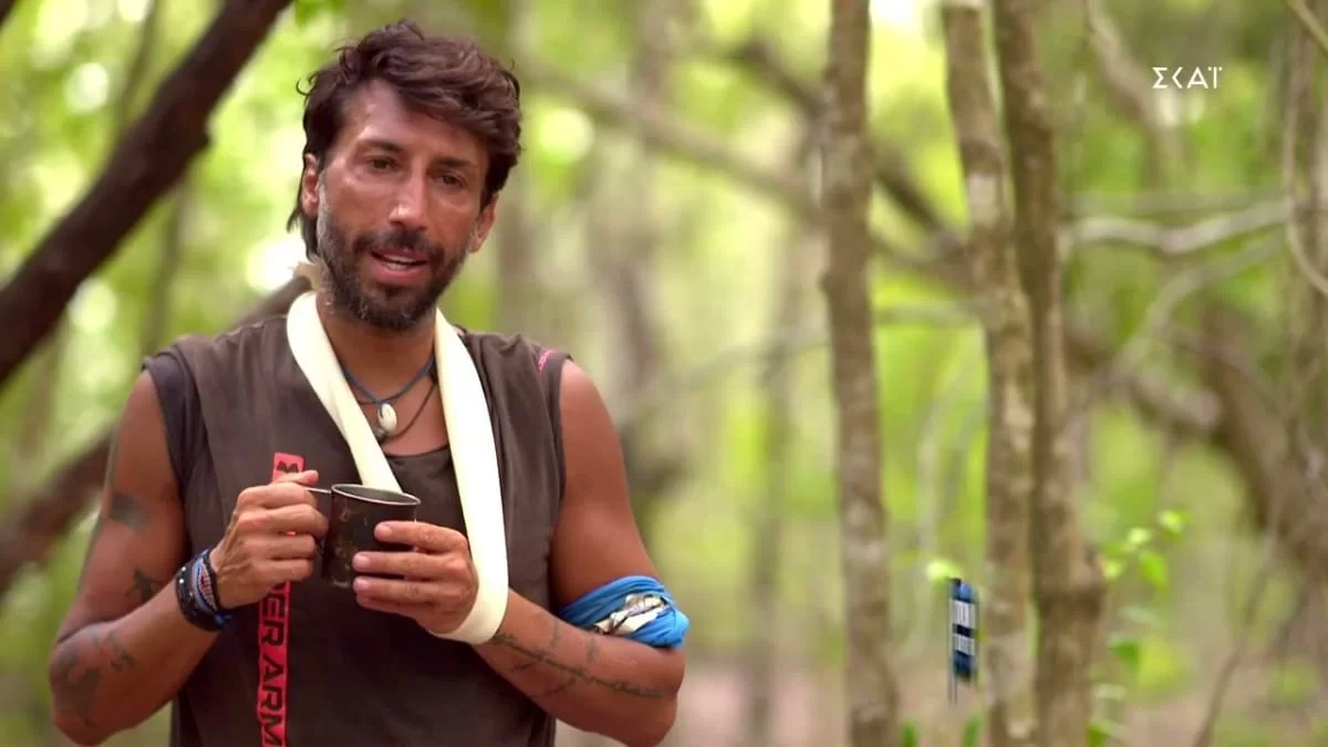 Survivor 5: «Όσοι δεν ξέρατε τι είναι διπροσωπία...» - Καταπέλτης το Twitter για τον τραυματισμό του Κωνσταντίνου Εμμανουήλ