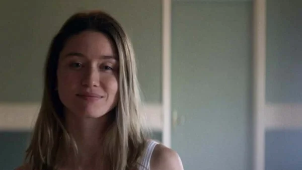 Σασμός: «Παράλληλα με την τηλεόραση αυτή τη στιγμή κάνω...» - Η Ευθαλία Παπακώστα σε μια αποκαλυπτική συνέντευξη