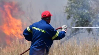 Μεγάλη φωτιά στην Ρόδο - Δόθηκε εντολή εκκένωσης κοινότητας