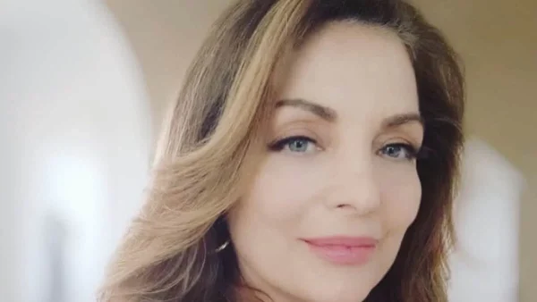 Το πρώτο Πάσχα χωρίς τον Τόλη Βοσκόπουλο - Έφυγαν εκτός Αθηνών η Άντζελα Γκερέκου και η κόρη της