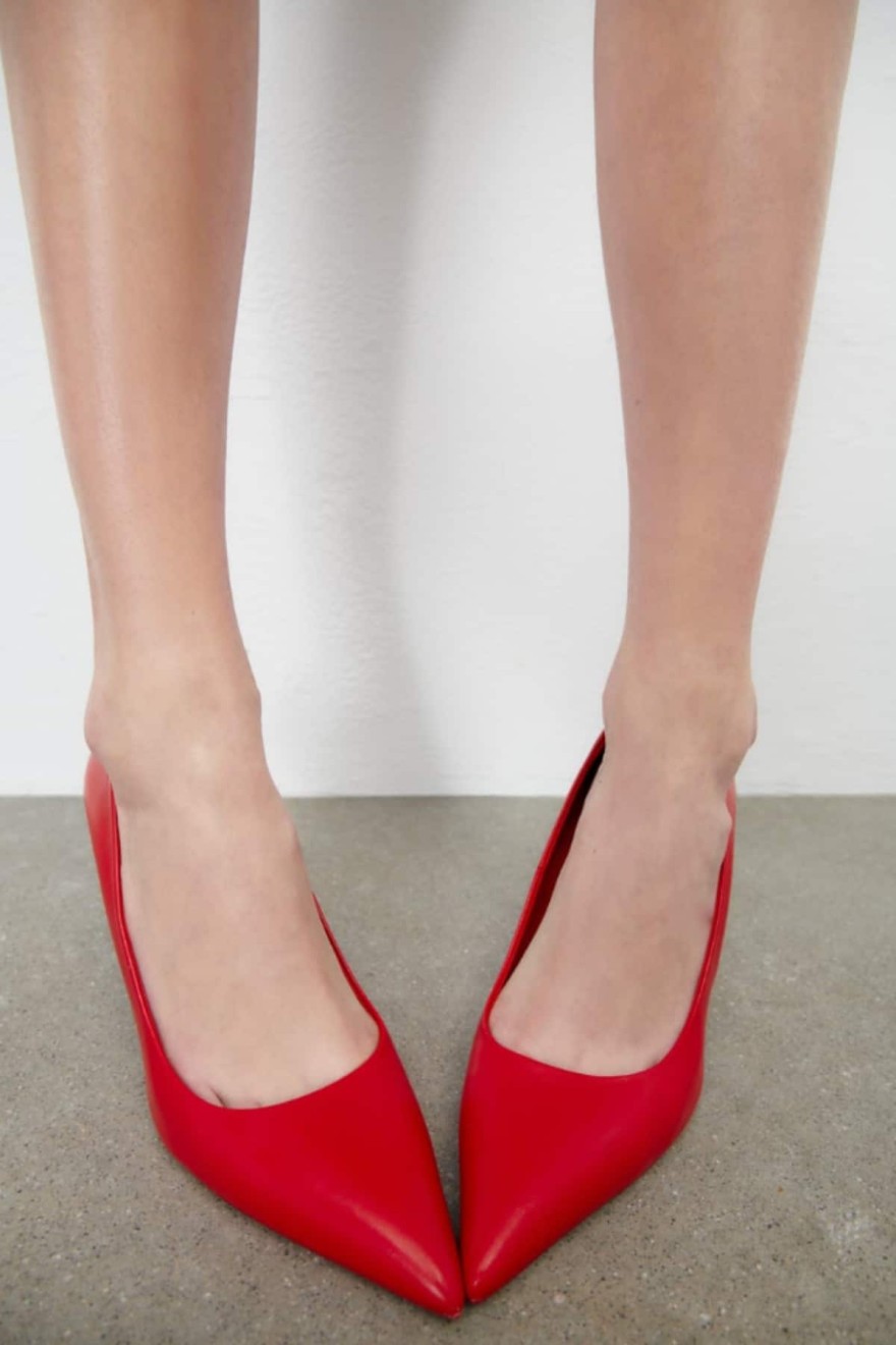 zara κόκκινες γόβες