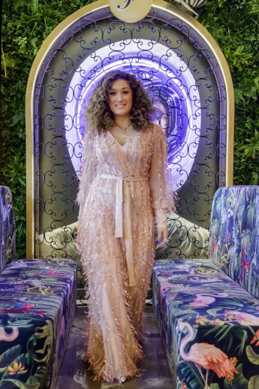 Ιλάειρα Ζήση ρούχα