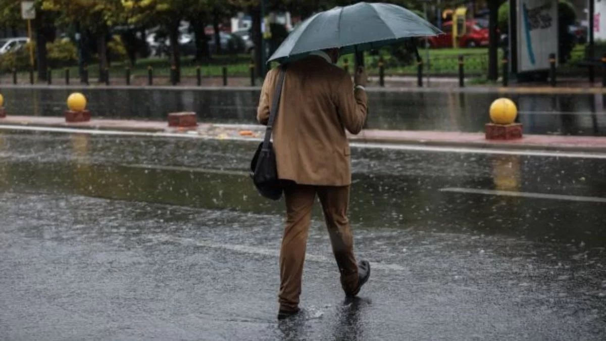 Έκτακτο δελτίο καιρού από την ΕΜΥ - Έρχονται βροχές και μεγάλη πτώση της θερμοκρασίας
